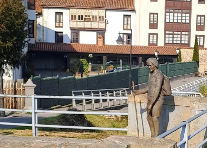 Casa Del Cura Molleda